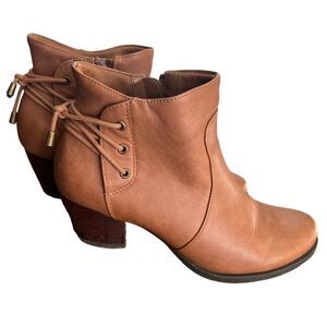 BARE TRAPS Roscoe Brown Ankle Boots Women's Size 9M Side Zip Back Laces